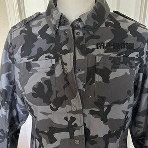 Brand new heavy duty women’s Harley jacket.